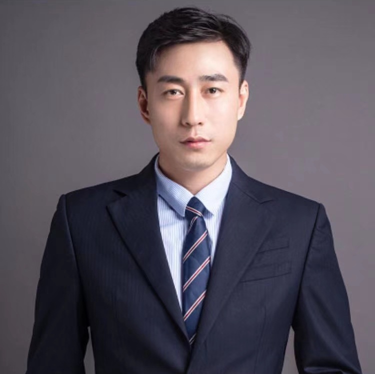 黄芳青 视觉与舞美负责人